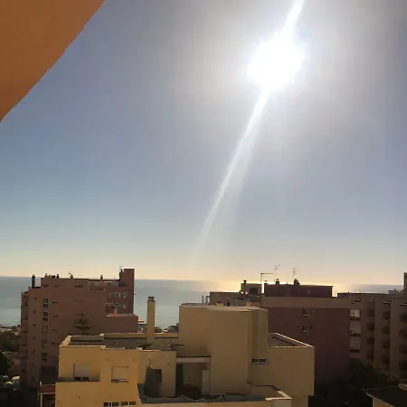 Estudio Con Terraza, Vistas Al Mar Y Piscina. Appartamento Torremolinos
