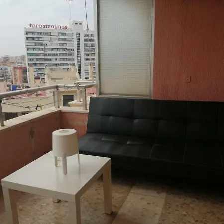 Estudio Con Terraza, Vistas Al Mar Y Piscina.