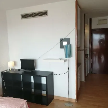Estudio Con Terraza, Vistas Al Mar Y Piscina. Torremolinos