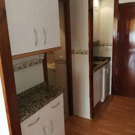 Estudio Con Terraza, Vistas Al Mar Y Piscina. Appartamento